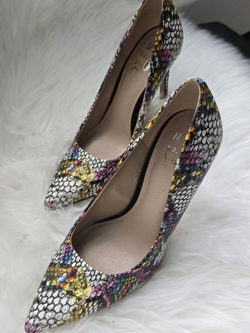 Multicolor Snake-Print Pointed Toe Pumps